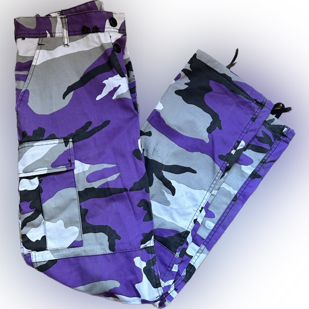 Camo cargo pants